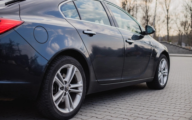 Opel Insignia cena 36900 przebieg: 251000, rok produkcji 2013 z Częstochowa małe 232